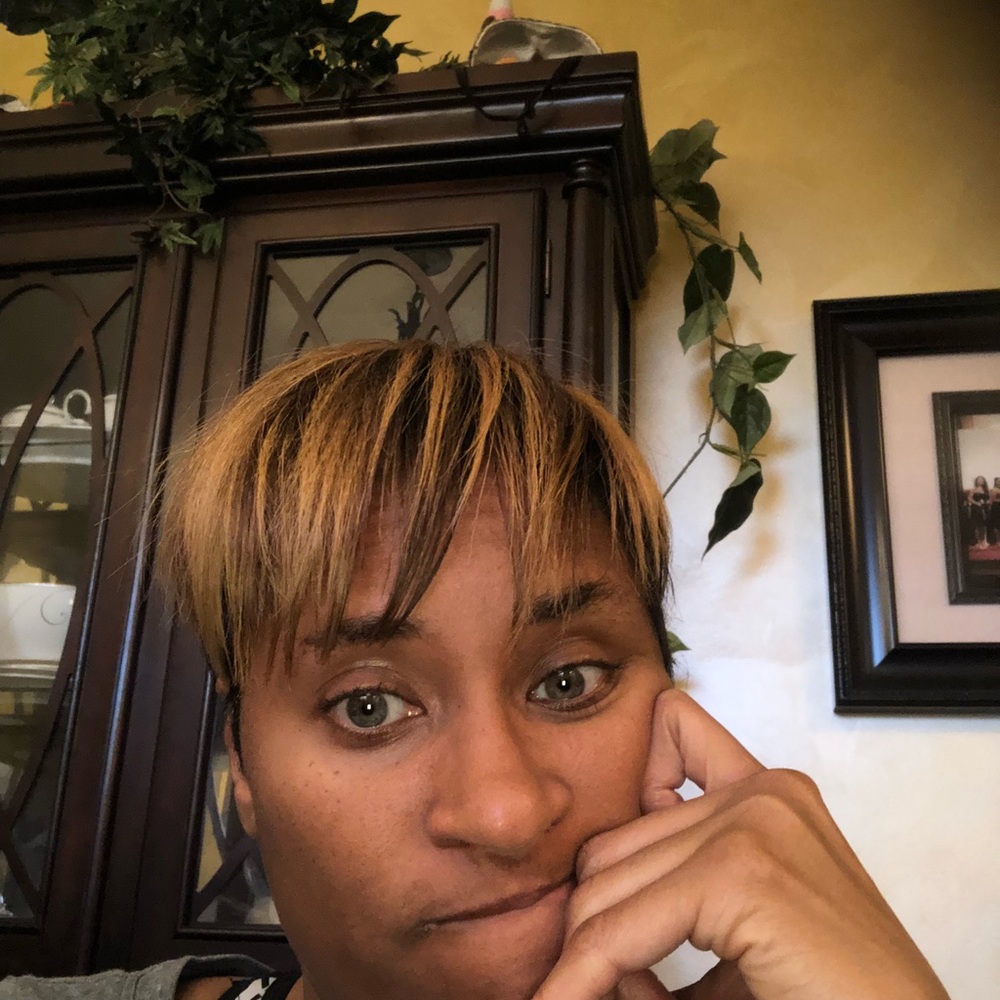 Meet your Posher, Brandi